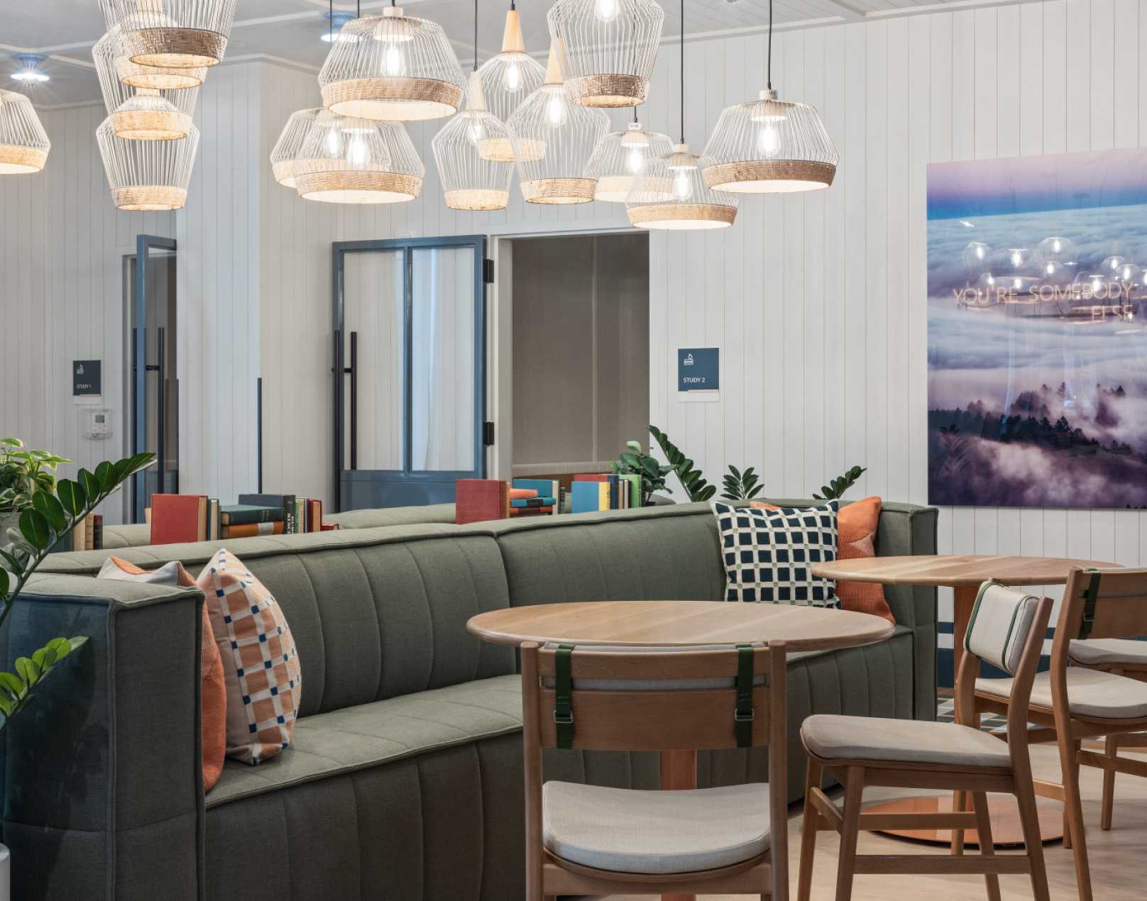 resident lounge