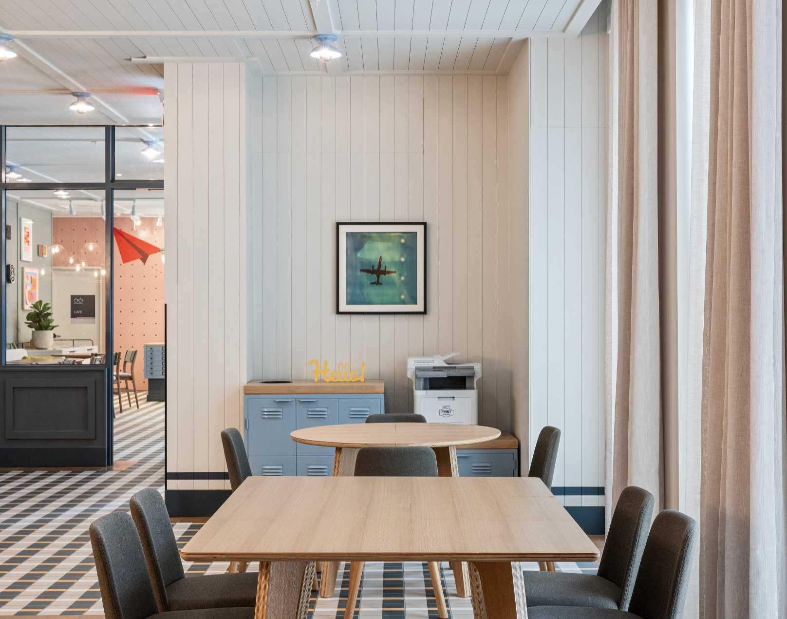 resident lounge tables