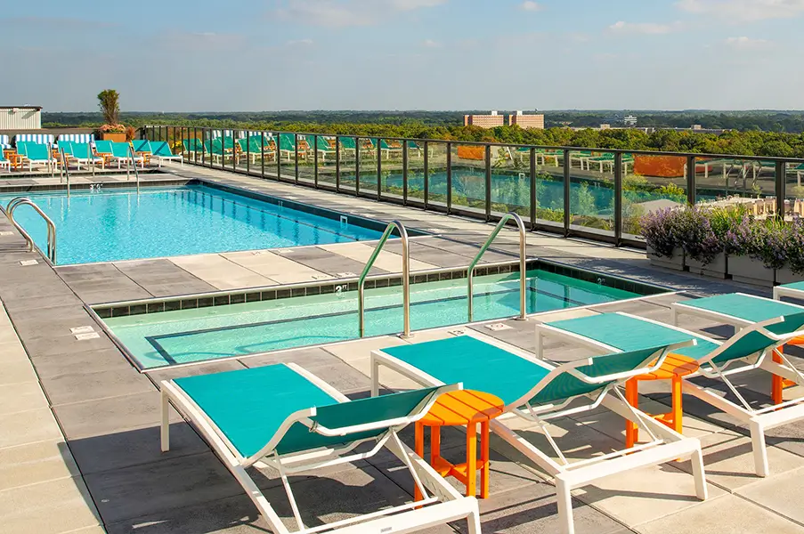 Roof top pool