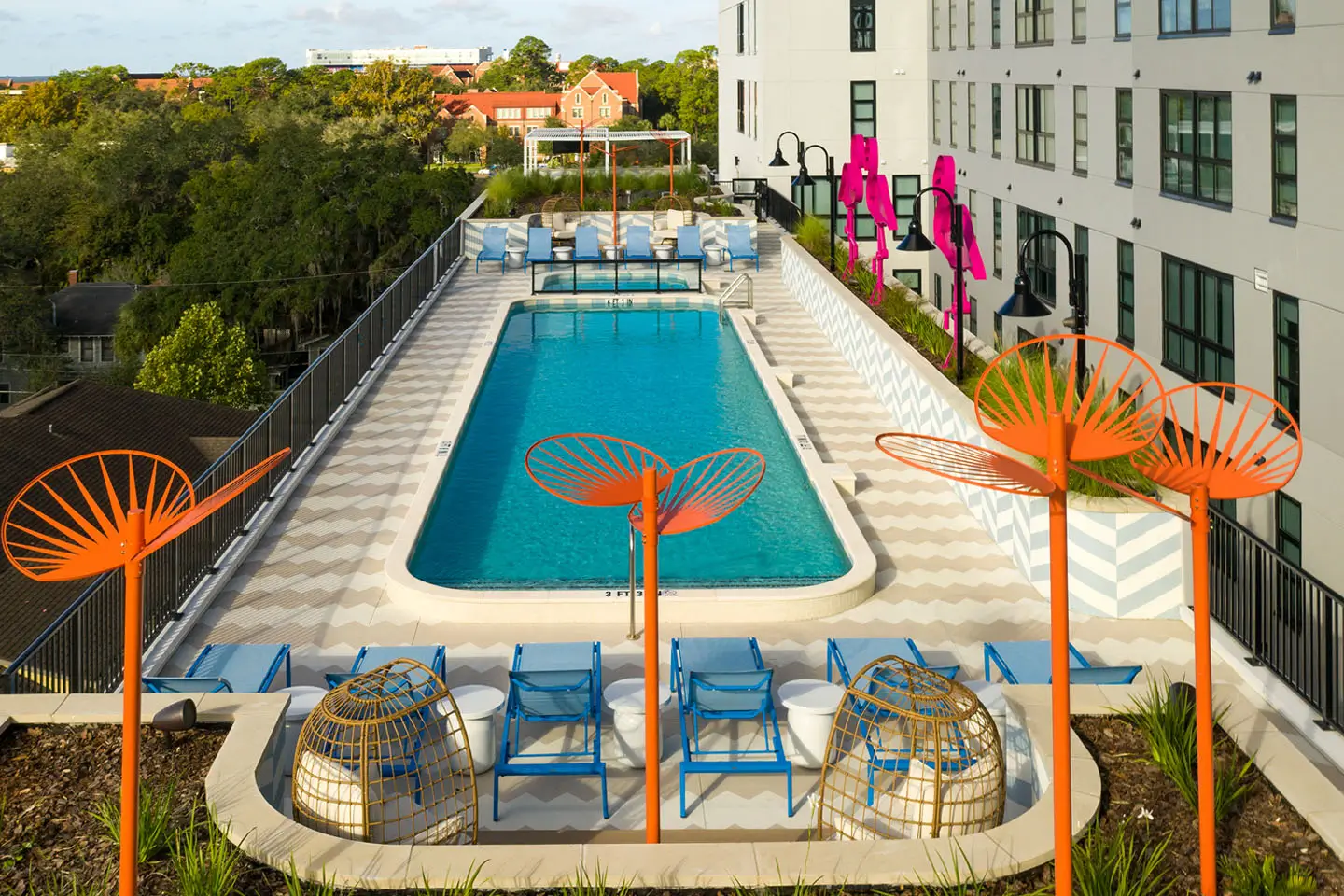 rooftop swimming pool at Hub Gainesville University