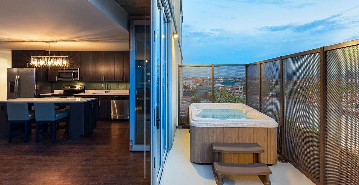 Частная, открытая терраса с мебелью