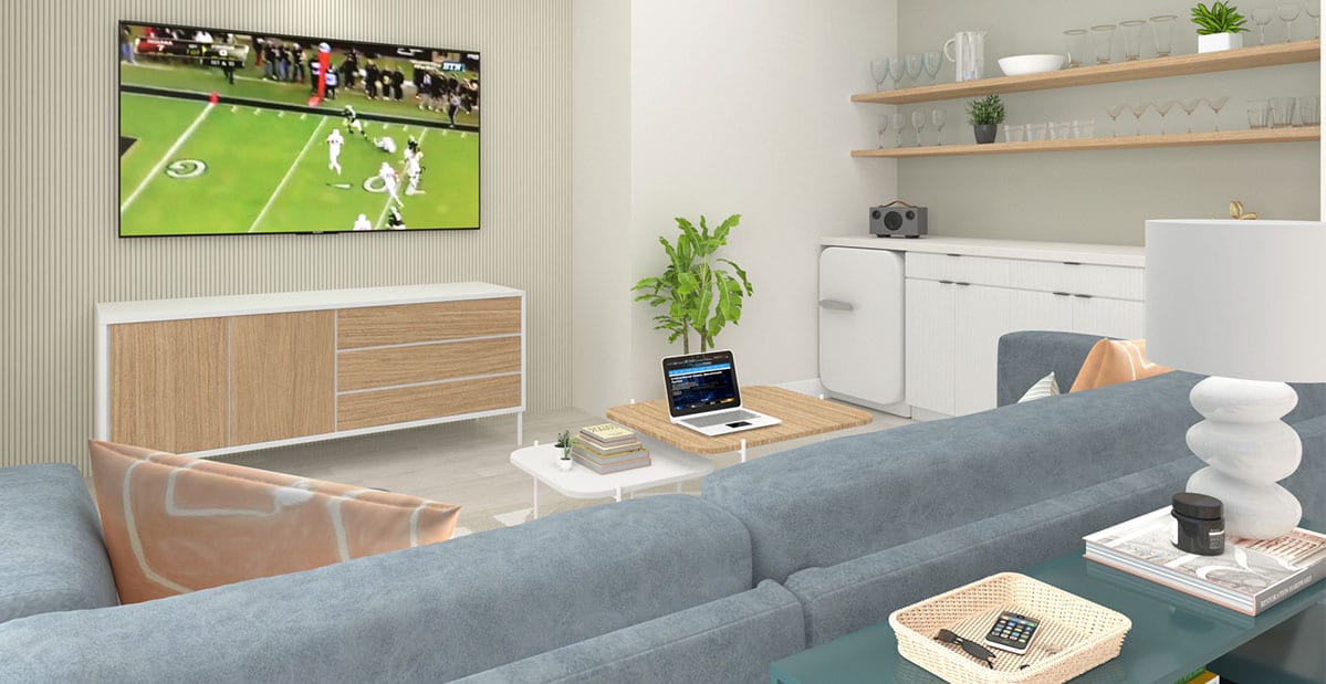 Расположен на верхнем этаже