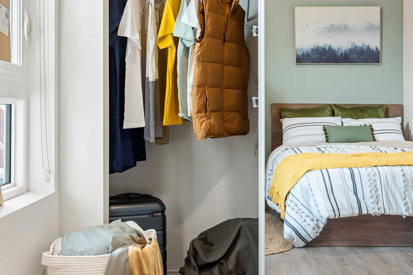 furnished apartment bedroom